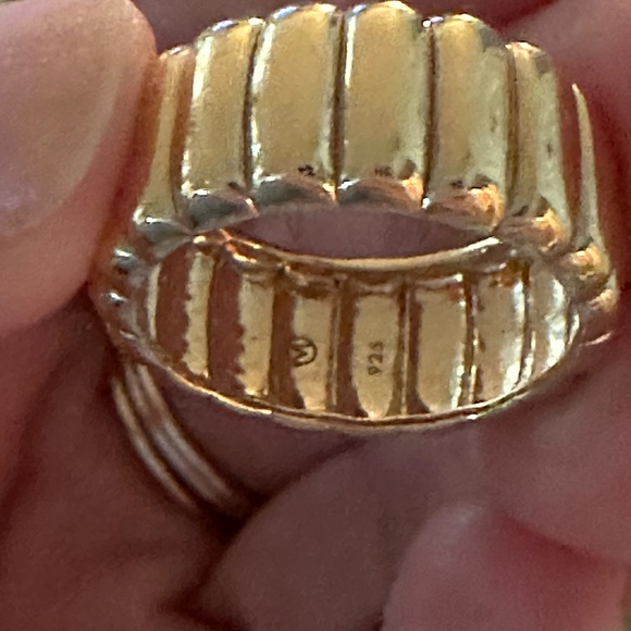 Mejuri Charlotte Bold Ring - Picture 9 of 9